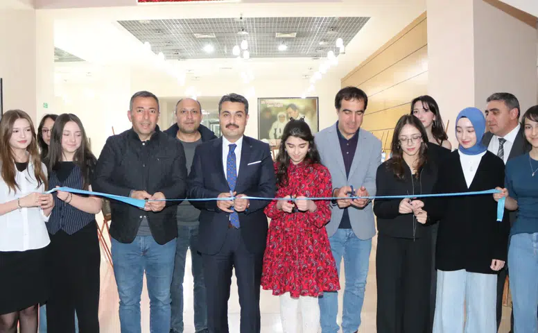 Sivas Fen Lisesi Öğrencilerinden Âşık Veysel’e Duygu Yüklü Anma Programı