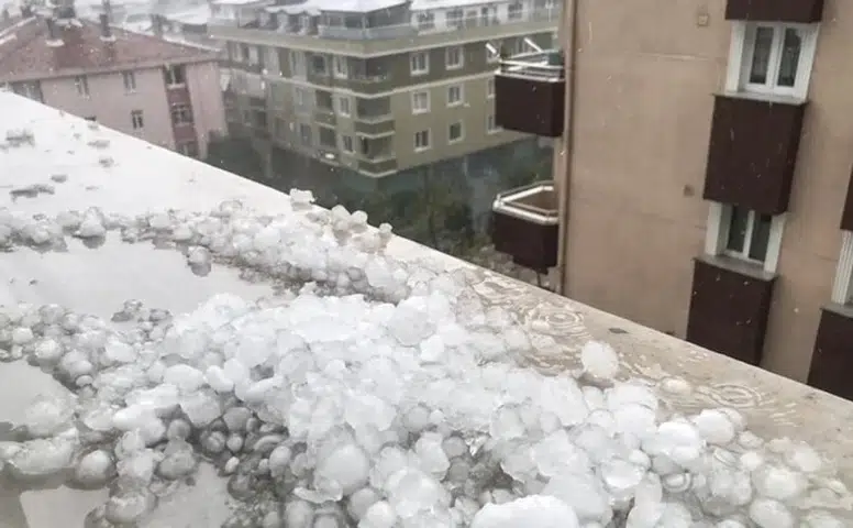 Sivas’ta Kuvvetli Sağanak ve Dolu Uyarısı: Meteorolojiden Kritik Alarm