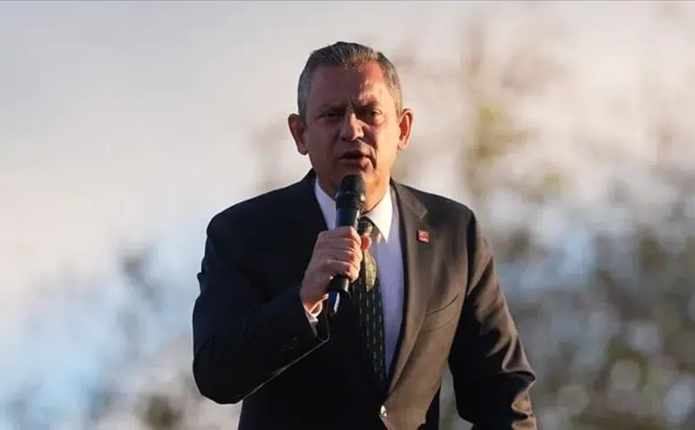 Özgür Özel'den ilk açıklama: Ben size mücadele vadediyorum