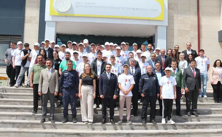 Gemerek’te TÜBİTAK Bilim Fuarı Düzenlendi