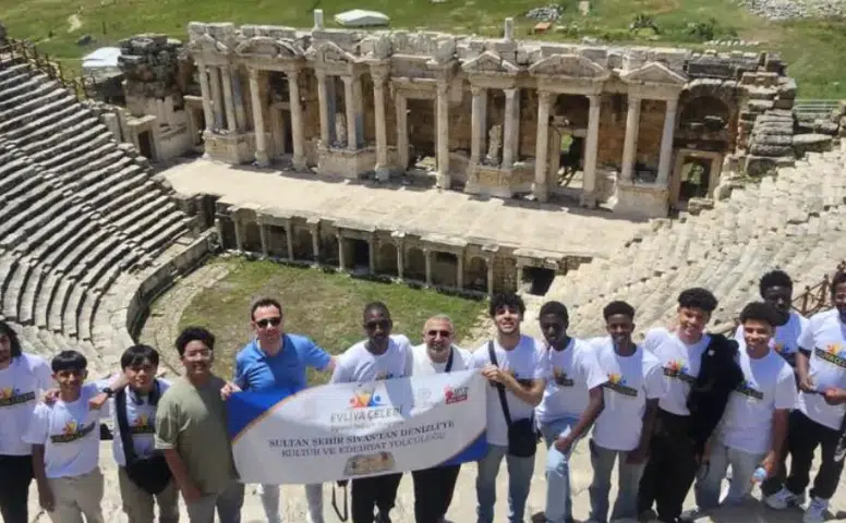 Sivas’tan Denizli’ye Kültür Köprüsü: Gençler Tarih ve Kardeşlik Yolculuğunda
