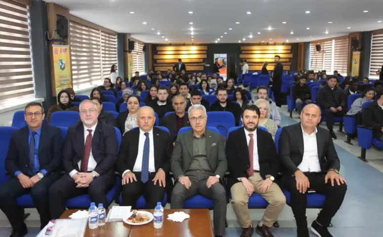 Sivas’ta “Türkiye’nin Lojistik Gücü” Semineri: Sektör ve Akademi Buluştu