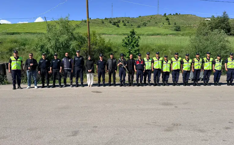 Akıncılar’da Bayram Görevindeki Ekiplere Moral Ziyareti