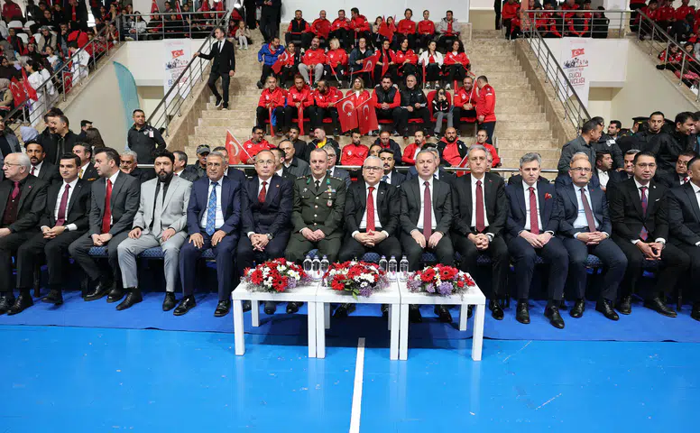 Endonezyalı Öğrenciler Sivas’ta 19 Mayıs’a Damga Vurdu