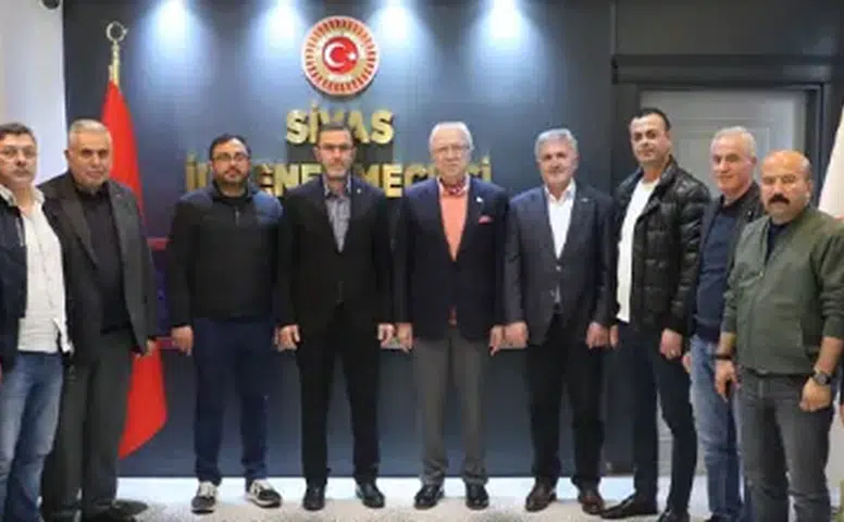 AK Parti Sivas Merkez İlçe Yönetiminden Mehmet Şarkışla’ya Hayırlı Olsun Ziyareti