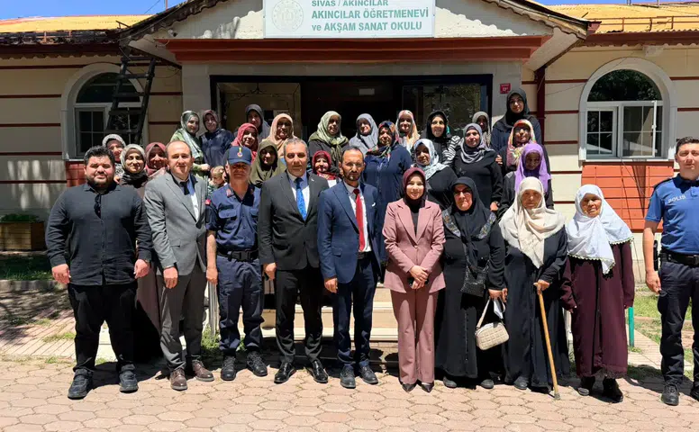 İhtiyaç Odaklı Kur’an Kursları Kapanış Programı Gerçekleştirildi