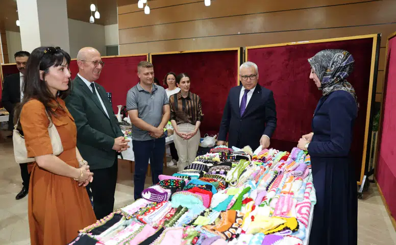 Sivas Seferber Oldu! Erdem Bebek İçin Kurulan Kermese Yoğun İlgi