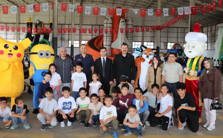 Suşehri Kaymakamı Yıldız’dan Festival Katılımı ve Köy Ziyareti