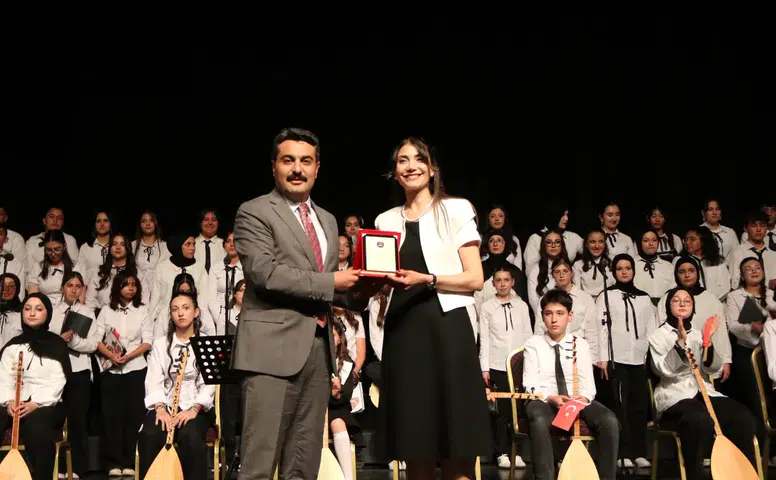Sivas’ta “Sazımızla Sözümüzle Türkü” Rüzgârı Esti