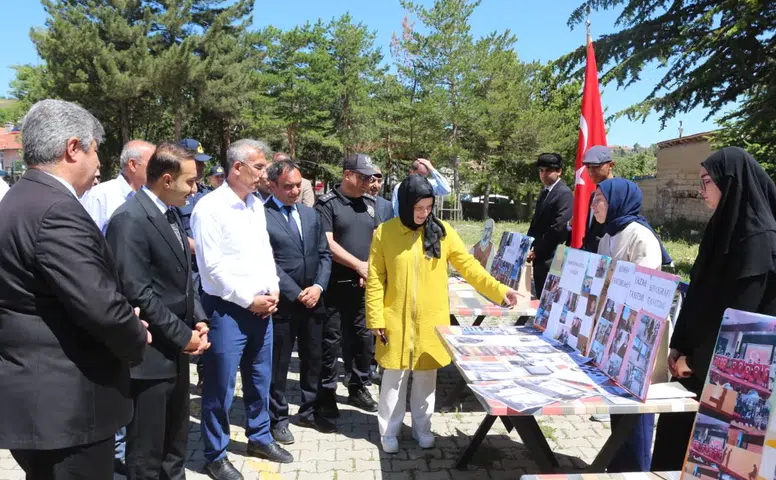Gemerek’de “Edebiyat Sergisi” Açılışı Gerçekleştirildi