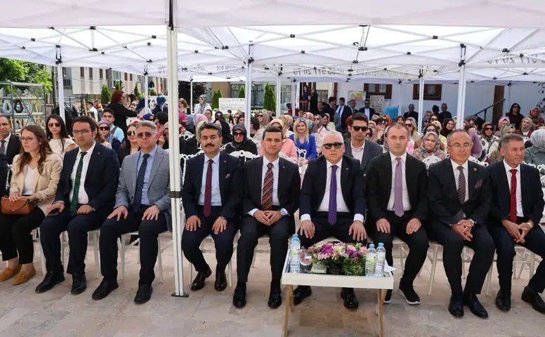 Sivas’ta Geleneksel El Sanatları Tasarım Merkezi Projesi Kapanış Sergisi Gerçekleştirildi