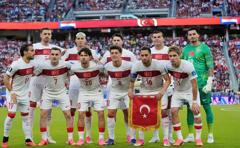 A Milli Takım, Paraguay'a mağlup oldu! 2026 Dünya Kupası’na veda ettik