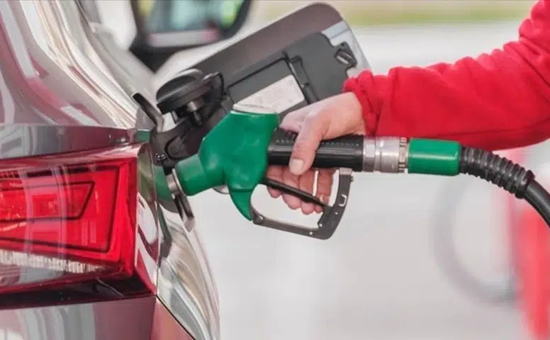 Benzin ve motorine indirim geldi