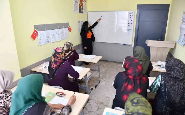 Sivas’ta Güncel Veriler Endişe Verdi: 20 Bin 596 Kişi Hâlâ Okuma Yazma Bilmiyor