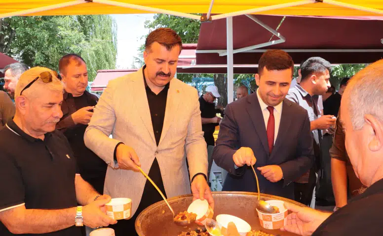 Suşehri’nde Karne Heyecanı ve Aşure Bereketi