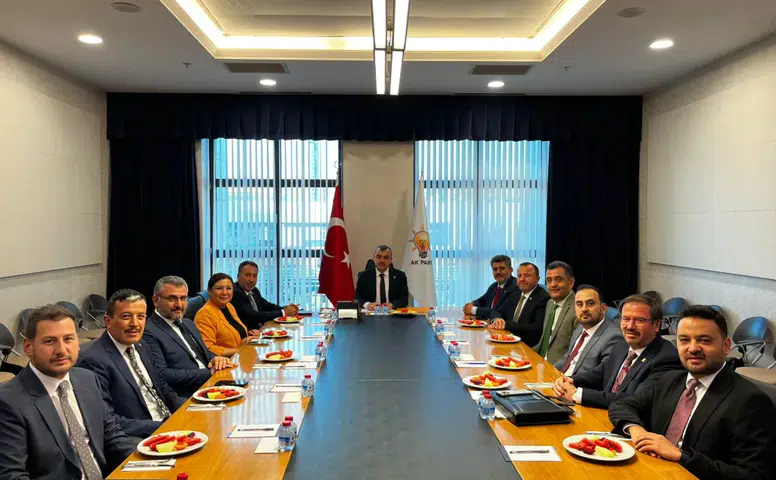 AK Parti Sivas İl Başkanı Yusuf Tanrıverdi Bölge Teşkilat Toplantısı’na Katıldı!
