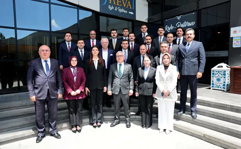 Sivas'ta Köyler İçin Dev Karar! Vali Şimşek Listeyi Tek Tek Onayladı!