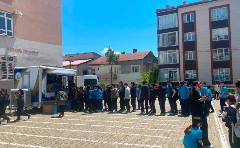 Kümbet Mahallesi’nde Öğrencilere Sıcak Çorba İkramı!