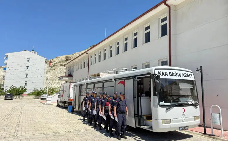 Jandarmadan Örnek Davranış! Kızılay’a Kan Bağışı!