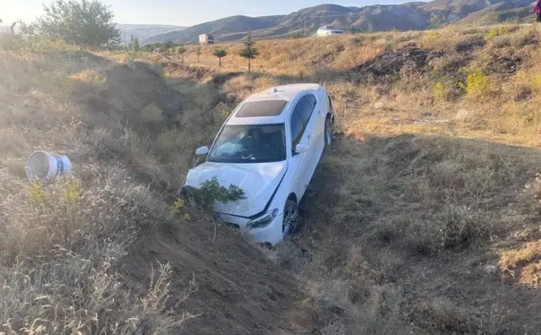 Erzincan-Sivas Yolunda Kaza