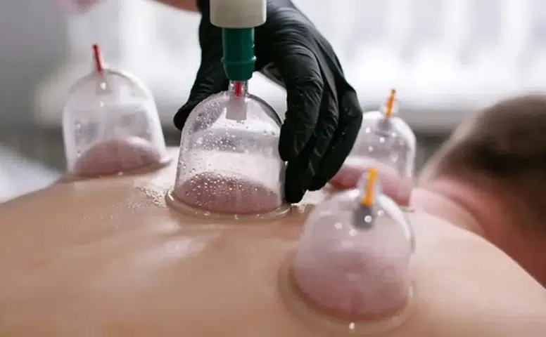 Hacamat Herkese Uygun mu? Doktorlar Risklere Dikkat Çekti