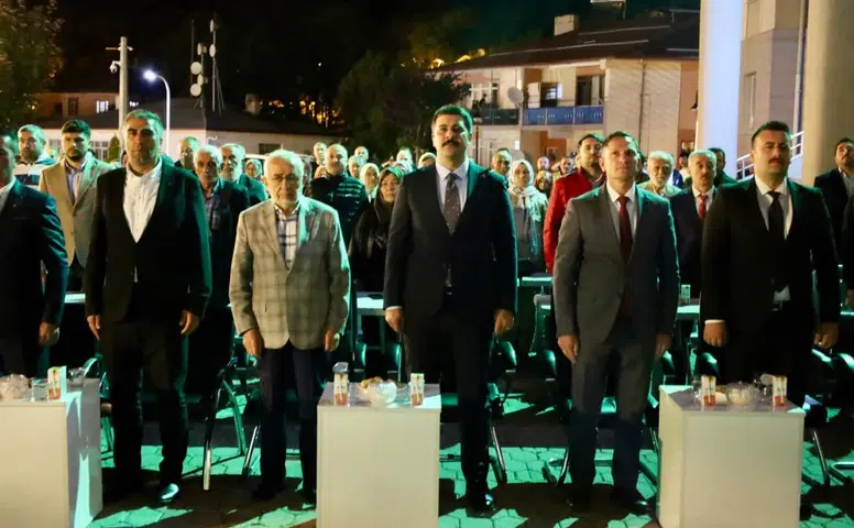 Koyulhisar’da 15 Temmuz Etkinlikleri Yoğun Katılımla Gerçekleştirildi