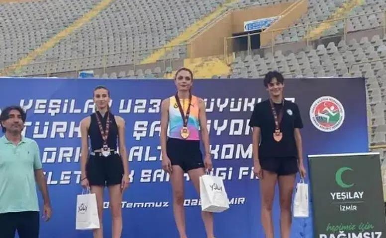 Sivas'a Türkiye Şampiyonluğu Gururu: Dilan Yılmaz Zirvede
