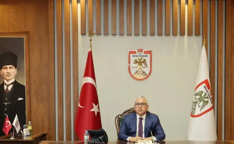 Sivas Valisi Yılmaz Şimşek'ten 15 Temmuz'un 10. Yıl Dönümünde Anlamlı Mesaj
