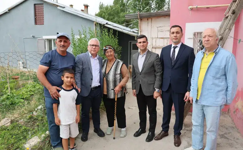 Vali Yılmaz Şimşek'ten Ulaş'ta Anlamlı Hane Ziyareti