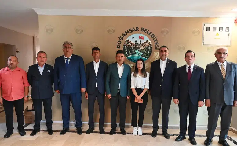 Doğanşar'da Flaş Temaslar! Bakan Yardımcısı Poyraz Sahaya İndi...
