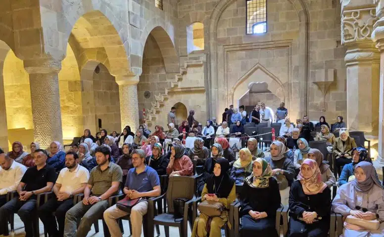 Sivas'ta Muhaddisât Sempozyumu'na Yoğun Katılım