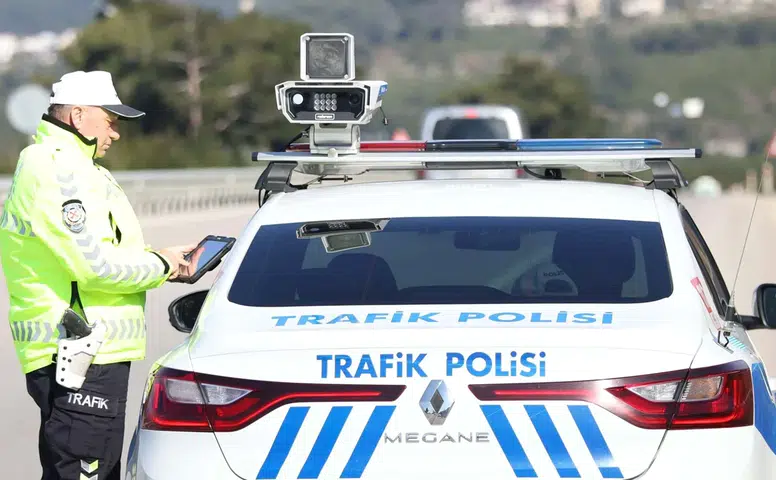 Trafik cezasına itiraz eden yandı