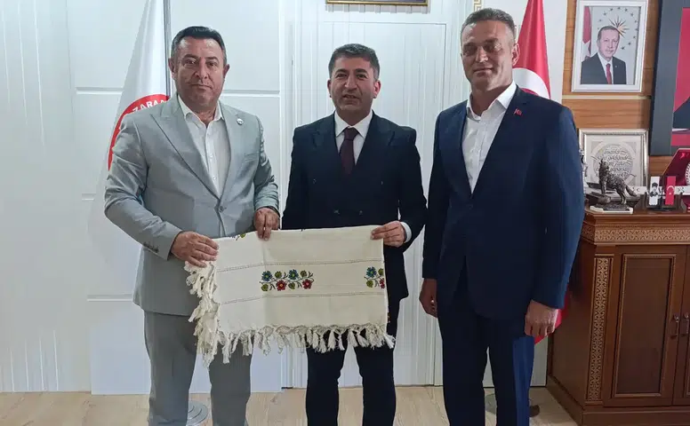 Zara'da Siyaset ve Bürokrasi Zirvesi! Komşu Şehirden Sürpriz Ziyaret...