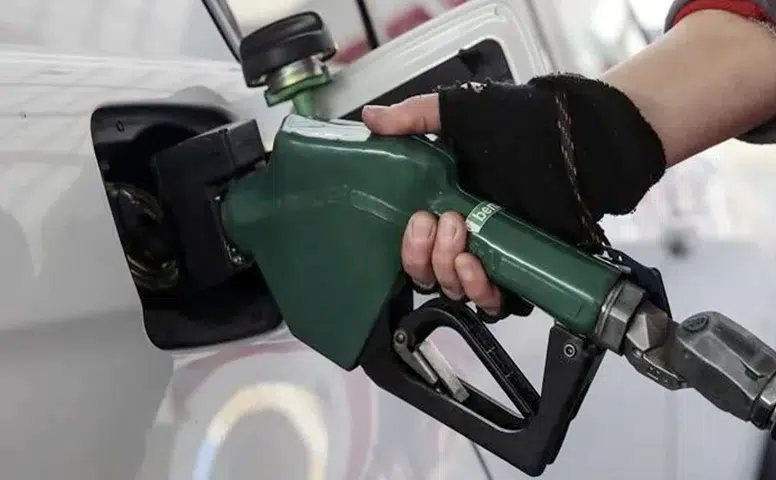 Akaryakıta büyük zam geliyor! Depoları fulleyin, 3 ilde 66 lirayı aşacak