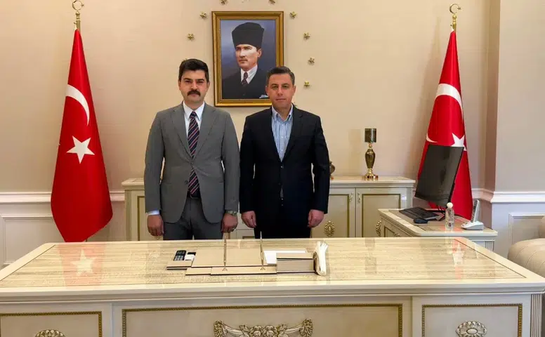 Gürün Kaymakamı Selami Alper Özkan'dan Darende Kaymakamı Şeref Gülyer'e Nezaket Ziyareti
