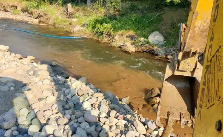Suşehri'nde Yol, İçme Suyu ve Sulama Altyapısına Kapsamlı Bakım Çalışması