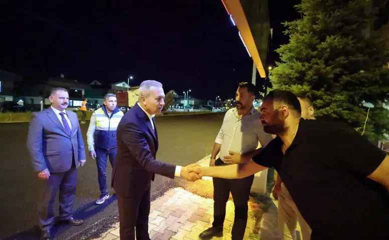 Başkan Uzun Gece Mesaisinde Asfalt Çalışmalarını İnceledi