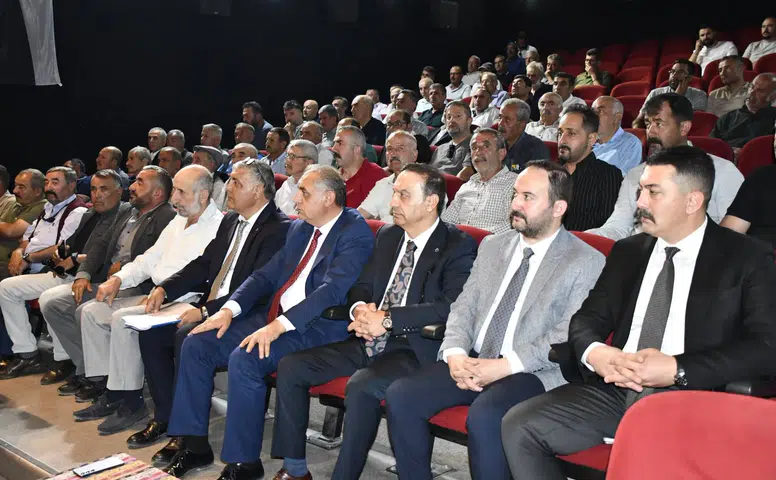 Gürün'de MHP Kongresinde Tek Liste Heyecanı! Sandıktan Fire Çıkmadı...