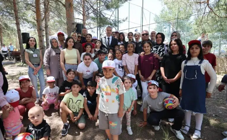 Sivas’ta Yetim ve Öksüz Çocuklar İçin Anlamlı Piknik Buluşması