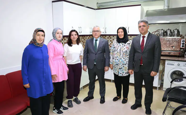 Vali Yılmaz Şimşek'ten Anlamlı Ziyaret! Evlenecek Çiftlere Müjde...