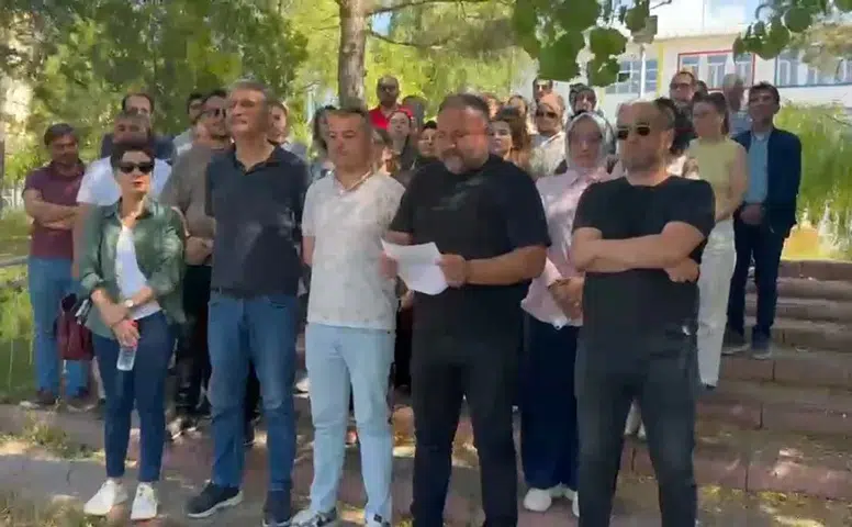Sivas'ta Okul Krizinde Bıçak Kemiğe Dayandı! Yarın Rektörlük Önünde...