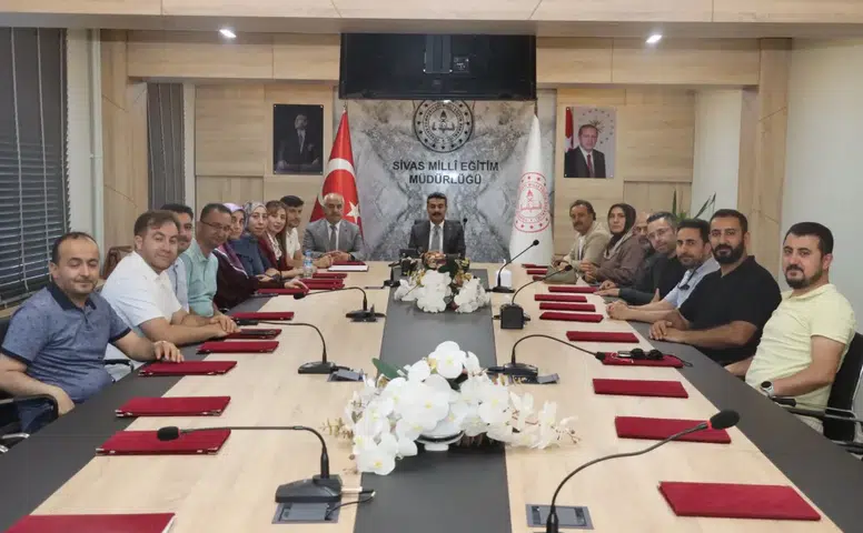 Sivas'ın Eğitimcileri Yeni Müfredata Katkılarıyla Takdir Topladı