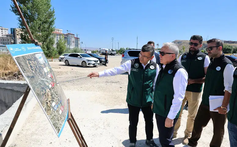 Sivas'ta Kızılırmak ve Barajda Büyük Hareketlilik! Vali Şimşek Açıkl...