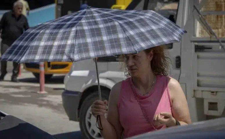 Türkiye'de Sıcak Hava Etkisini Sürdürecek: Termometreler 42 Dereceyi Görecek