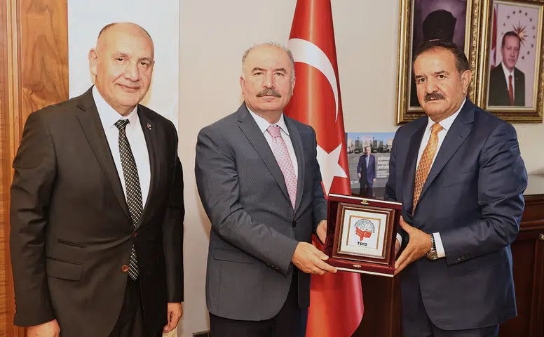 TSYD Heyetinden Çorum Valisi Çalgan'a Ziyaret: Spor Basını Konuşuldu!