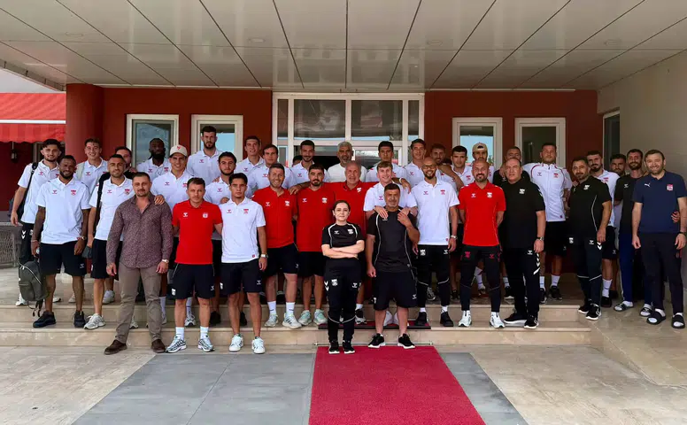 Sivasspor Kayserispor Maçı Hazırlıklarını Tamamladı: Kafile Yola Çıktı