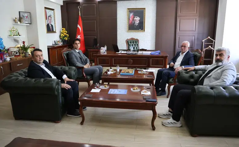 Kangal’da Yerel Yönetim ve Basın Temsilcilerinden Kaymakam Yıldırım’a Ziyaret