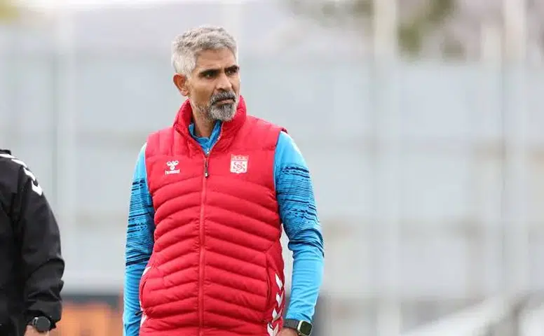 İsmet Taşdemir Planını Belirledi: Sivasspor Derbi Öncesi Kampa Giriyor