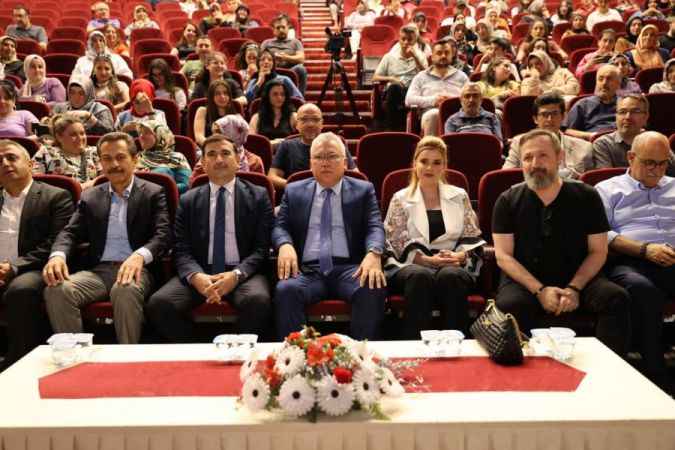 “Gölge İle Yeniden”e yoğun ilgi