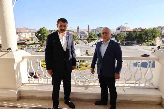 Sivas eski valisinden Şimşek’e ziyaret